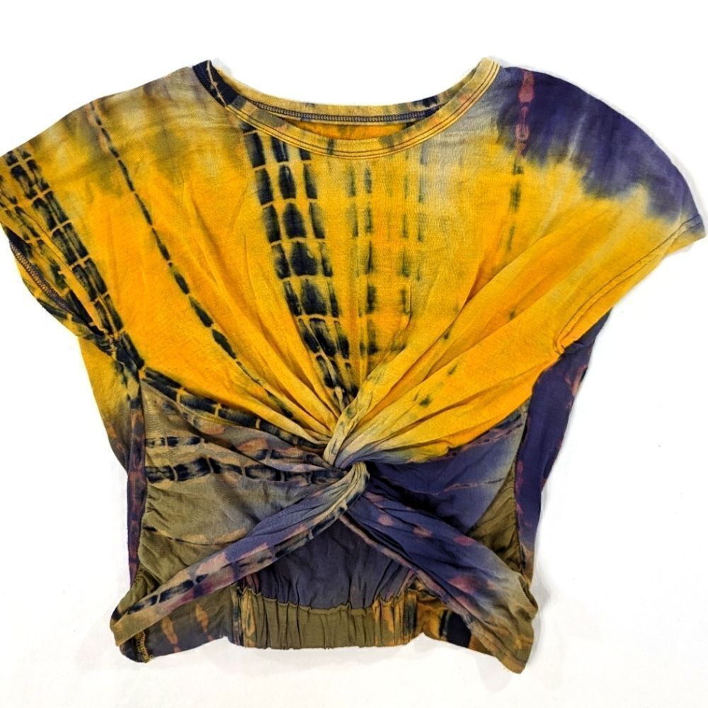Tie Dye Knotted Crop T